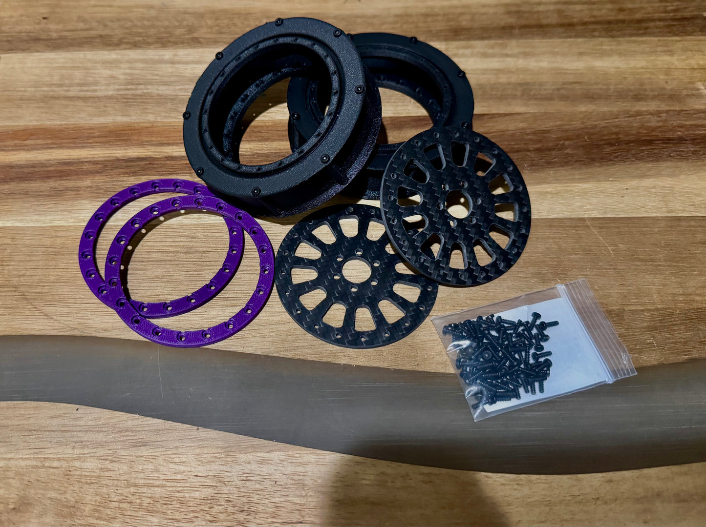 Carbon Beadlock LCG wheels