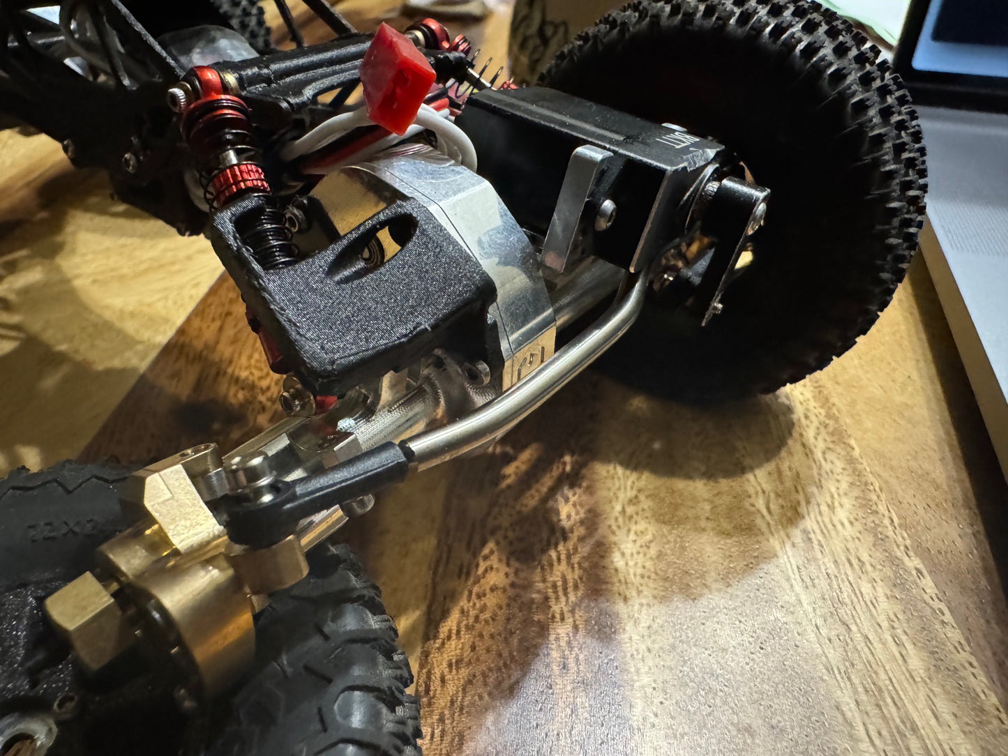 Battery mounts for Hard Park MOA axles