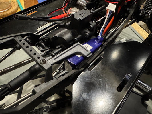 Small LCG battery mount